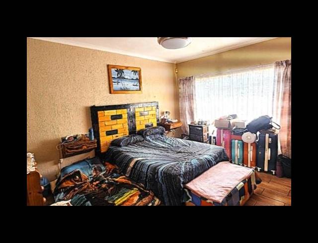 3 BEDROOM HOUSE FOR SALE IN RENSBURG